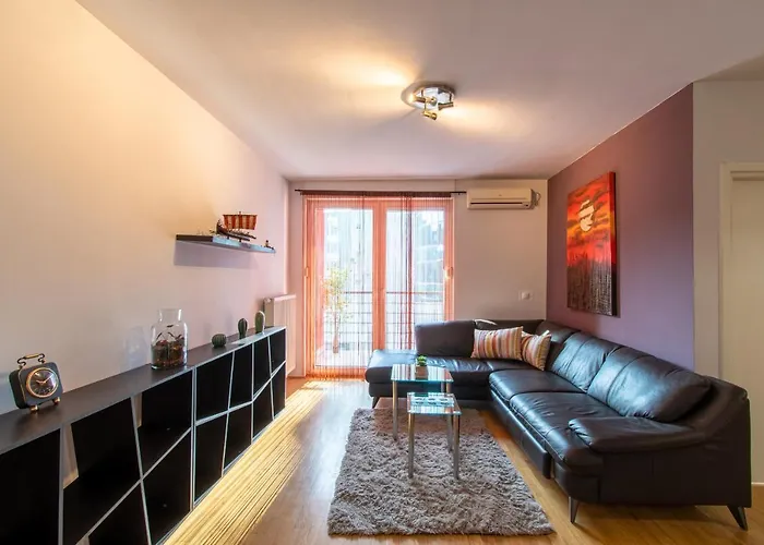 Flexible Selfcheckins 31 - Zagreb - Garage - Loggia - New
